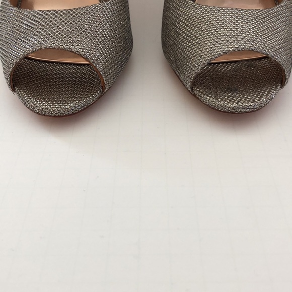 Badgley Mischka Heels 👠 - Picture 8 of 15